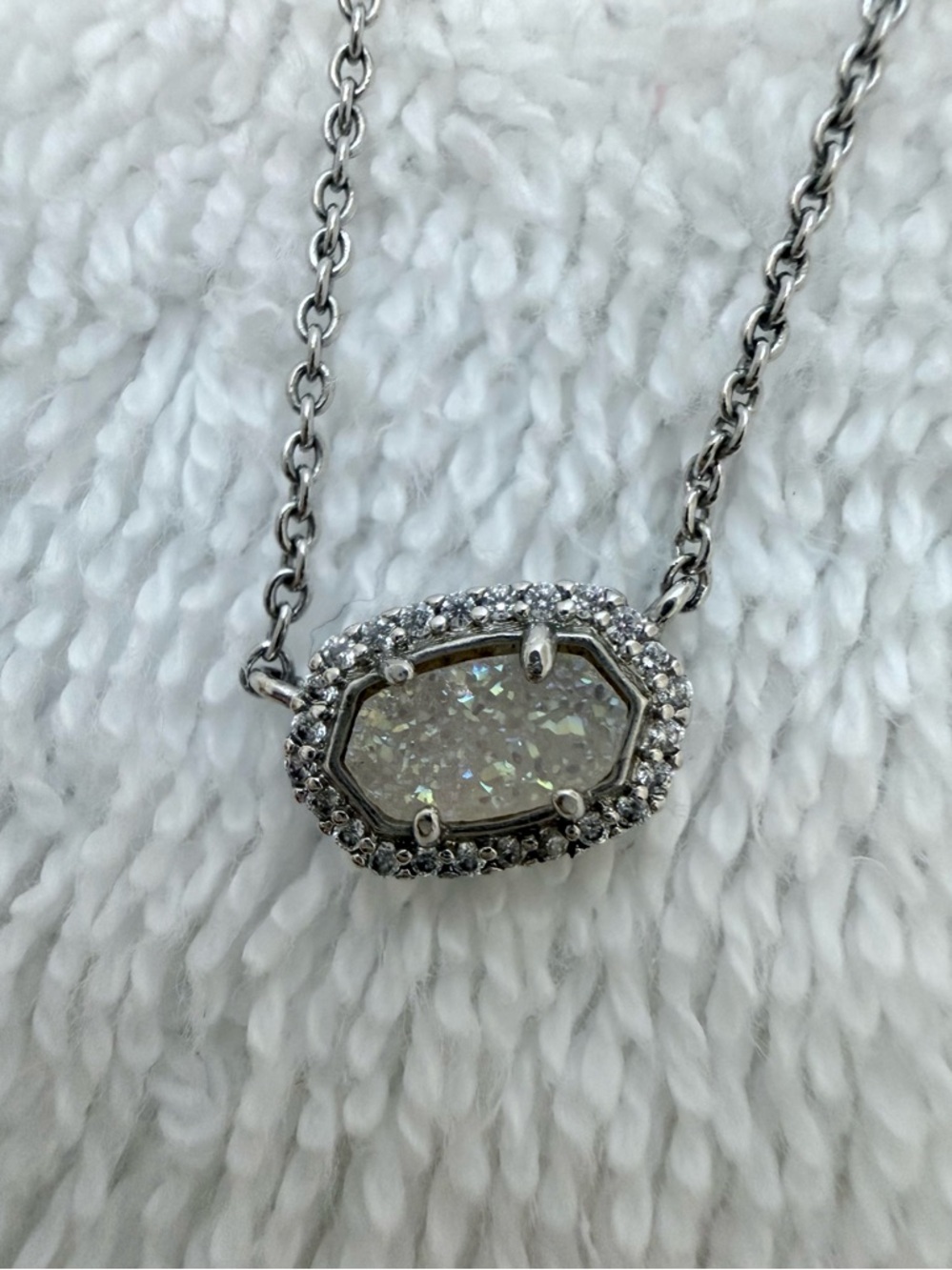 Kendra Scott Mini Elisa Silver Pendant Necklace in Iridescent Drusy